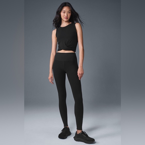 NWT ALO Yoga Cover Tank Black Size S - Picture 3 of 9